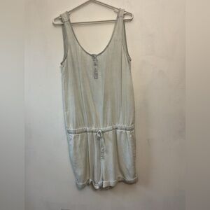 NWOT..CLOTHE AND STONE ROMPER. SIZE LARGE